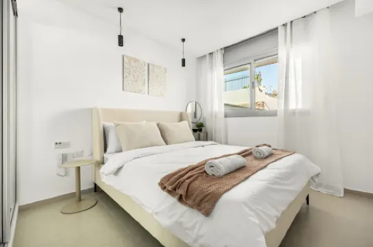 Red Canyon Spa Relaxed Garden Stay by Sea N' Rent