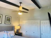 Lovely Designer 1 Bedroom with Free Parking