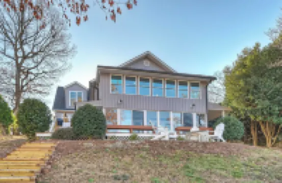 Dock Days by Avantstay Swimming Platform, Dock