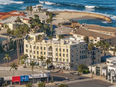 Grande Colonial la Jolla Отели рядом с достопримечательностью «Map and Atlas Museum of La Jolla»