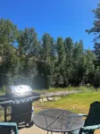 Cozy cabin on the Twisp River.  Just 5 minutes from town on Twisp River