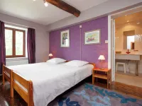 Holiday Home in Humain with Garden Hotels near Le Musee des Chasseurs Ardennais