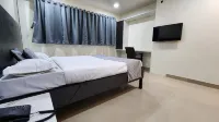 Hotel Ellora Park Hotels near Kamarali Durvesh Dargah (Khed Shivapur Dargah)