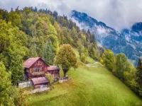 Chalet in Rossiniere Near Glacier & Lake