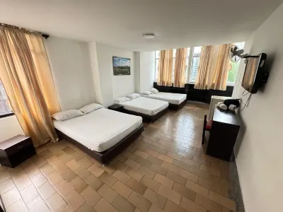 Hotel Catalina Plaza Hotels in 