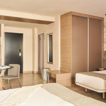 Ona Marbella Inn