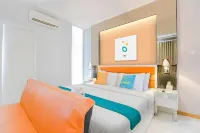 Sans Hotel International Surabaya Hotels in Gubeng