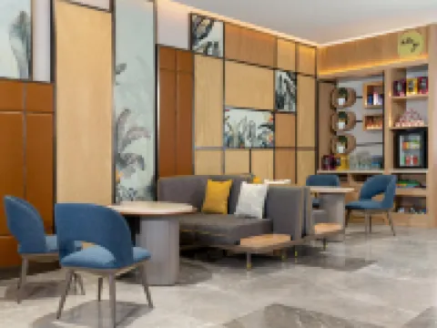 ヒルトン ガーデン イン ムンバイ インターナショナル エアポート ムンバイのホテル