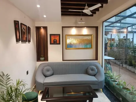 Manyavar Guest House