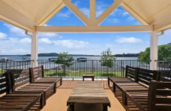 Gorgeous Lakefront Home, Possum Kingdom Lake peninsula! Best Views in the Area!