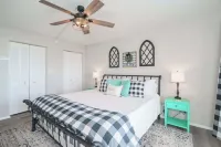 Bethys Beachy Beauty Regency Towers!