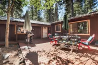 Elm Street Getaway Sleeps 8! Hotels near SUGAR PINE POINT STATE PARK