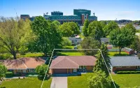 Spacious 4BR, 2BA Home Just Steps from Lambeau Field - Prime Location!