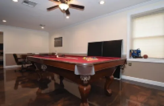 Mountain Escape | Hot Tub | Game Room | Fire Pit