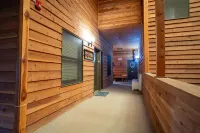 Family-Friendly Condo-1 Minute Walk to AF Lifts, Equipment Rental, Restaurants