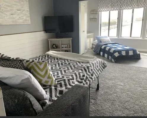 Newly Remodeled/ Beautiful Waterfront Condo - 30' dock