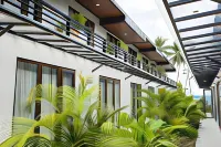 Holiday Suites Port Barton
