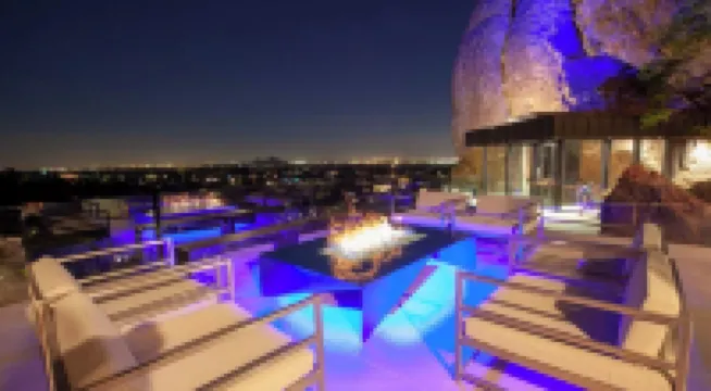 Exclusive Camelback Estate - Heated Saltwater Pool, Spa, Stunning City Views,