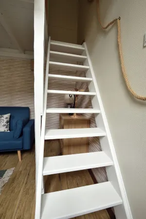 Renovated ground-floor apartment with outdoor spa. Sleeps 4.