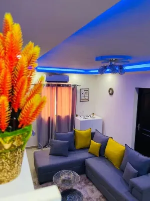 Lovely 2 room apartment in Cocody Angre 住宿飯店