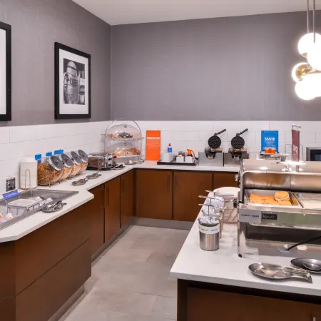 Hampton Inn & Suites Legacy Park-Frisco
