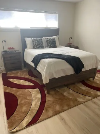 Los Angeles Suburb - Adjacent to SOFi, beaches, etc.