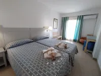 ONE BEDROOM FIRST FLOOR APARTMENT