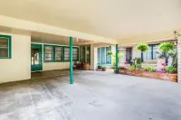 RETRO RETREAT - Perfect Get Away In Washington, La with WiFi, AC & MORE Hotels in St. Landry Parish