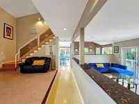 Spacious Lake House for Large Groups w Private Acre+ short path to Lake