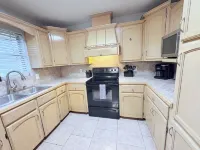 3 Bedroom with WiFi and AC in Weslaco