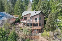 Hood Canal Retreat w/ Hot Tub, Game Room & Stunning Views