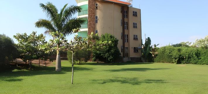 Sky Beach Hotel Hotels in Busiro