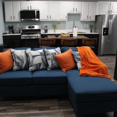Stylish & Spacious Newark Retreat - Perfect for City Getaways!