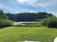 Charming North Fork Beach Cottage Hotel di Peconic