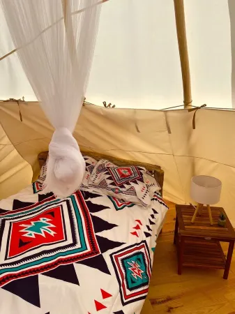 2 Indian tent in the middle of nature 700 m from the beach