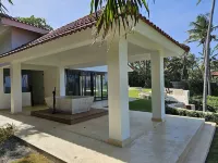 Ultra private Orchid Bay beachfront paradise -Weekly discounts