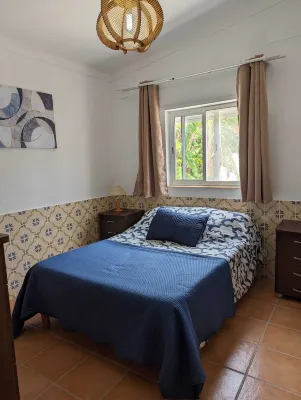 Single-storey villa,sea view,AC,WIFI,garden,barbecue,terraces, 2mn from beach Hotels in Altura