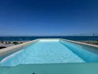 Deluxe Penthouse 2 Bed + S-Sofa. Exclusive access to the roof terrace/whirlpool.