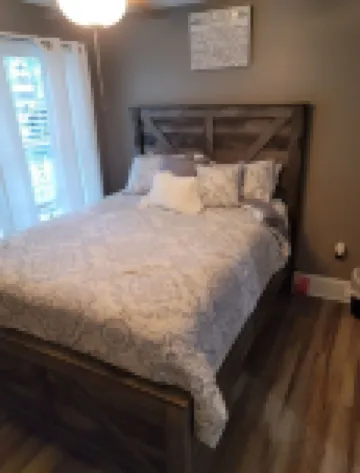 Cozy 2-bedroom apartment in phenomenal McDonough with AC, WiFi