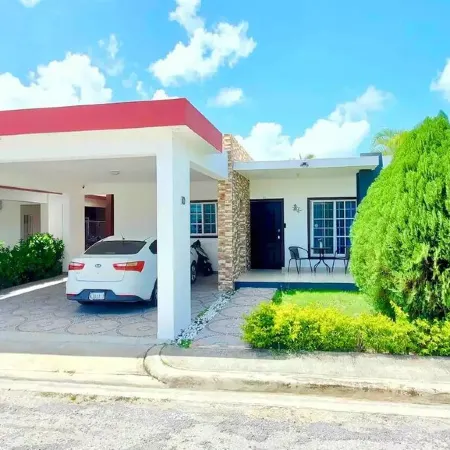 Pine Tree Family Home 2B