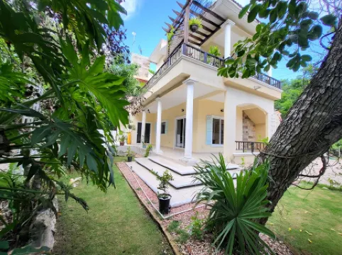 Quinta Eva Sofia-Tucan apartment,in front BARCELO MAYA HOTEL & all the cenotes