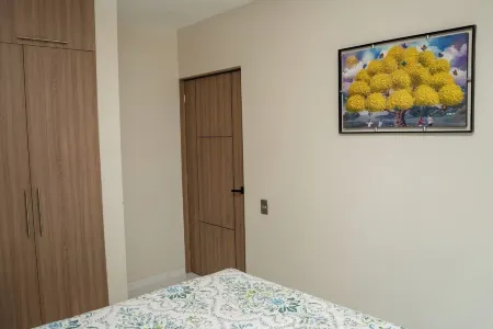 Apartment for 8 with terrace and BBQ in the city center Отели в г. Арандас