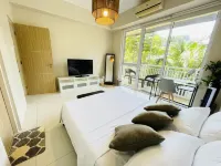 2BR Condo Pico De Loro Beach NEWLY RENOVATED with fast internet &amp; netflix