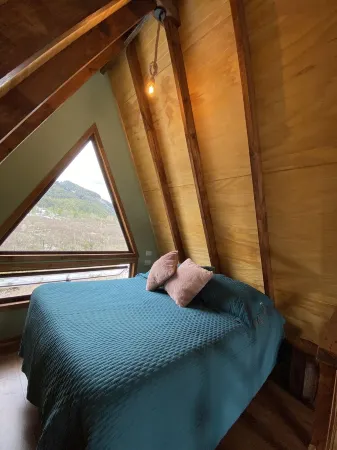 Casa Alpina Junto al Rio, Incluye Desayuno Отели в г. Куракаутин