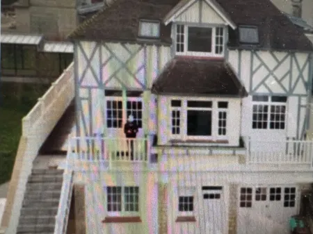 Studio BEACH ENTRANCE and Free Parking