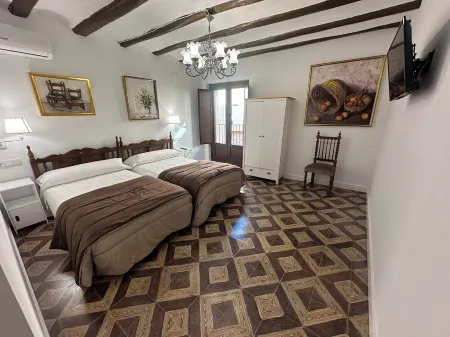 CASA RURAL LAS MARIPOSAS A HOUSE FULL OF HISTORY TO RELAX IN NAVARRE Отели в г. Рибера дель Альто Эбро