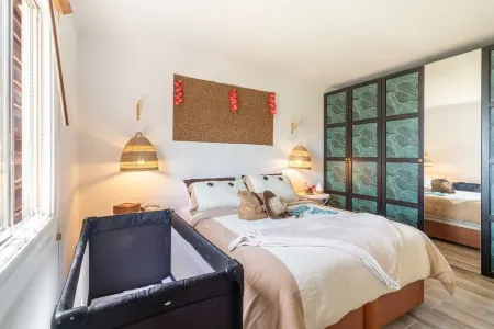 Bungalow 10 minutes from the beach with sea views WIFI SWIMMING POOL FREE PARKING