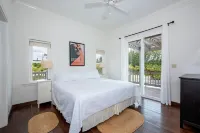 Sand Dollar Cottage 2 Bedroom Cottage - parking