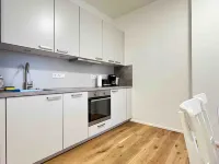 (AM1036) Modern fitters' apartment with balcony