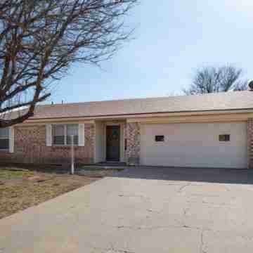 Central Amarillo 3BR/2BA Home – Convenient, Clean & Comfortable Hotel Exterior